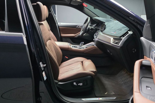 2022 BMW X6 с пробегом 83 241 км