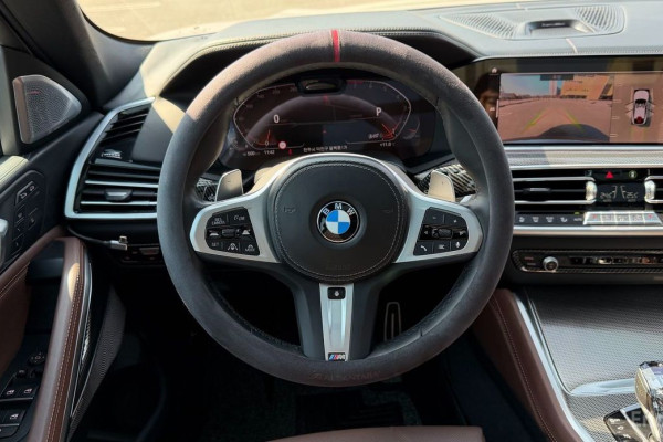 2022 BMW X6 с пробегом 64 414 км