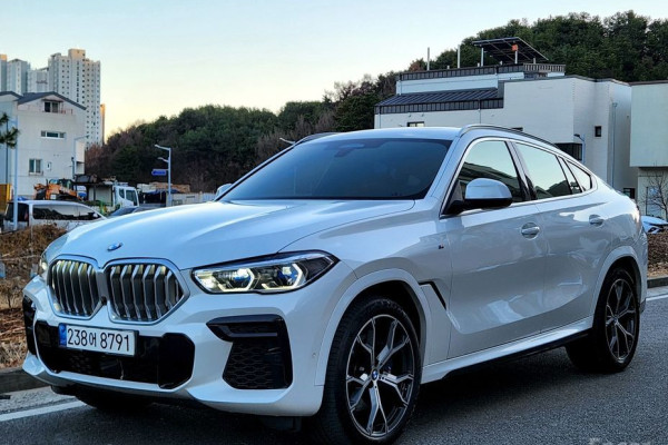 2022 BMW X6 с пробегом 29 100 км