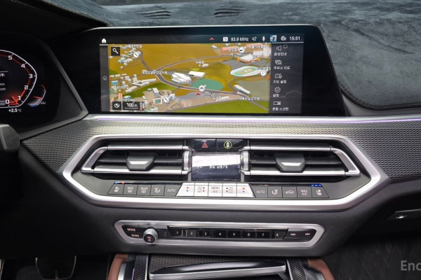 2022 BMW X6 с пробегом 83 241 км