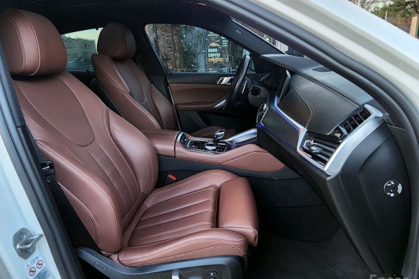 2022 BMW X6 с пробегом 29 100 км