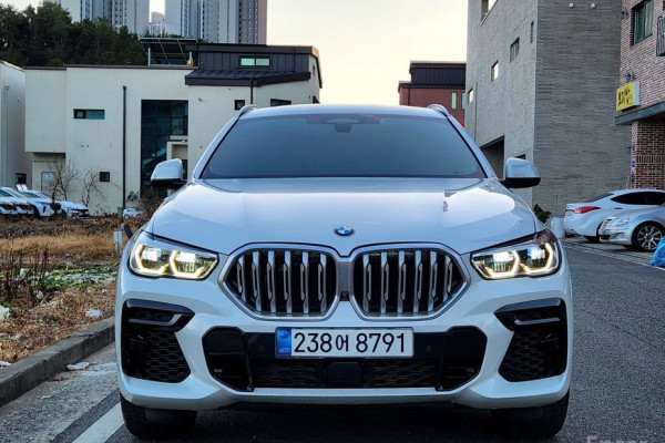 2022 BMW X6 с пробегом 29 100 км