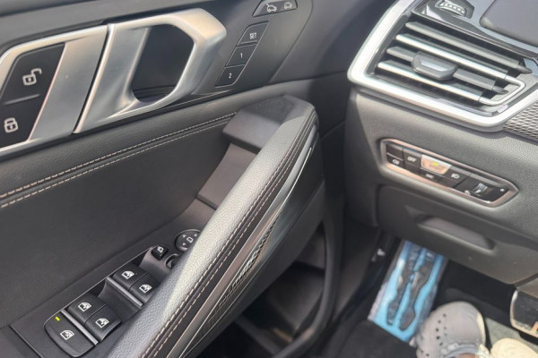 2022 BMW X6 с пробегом 31 197 км