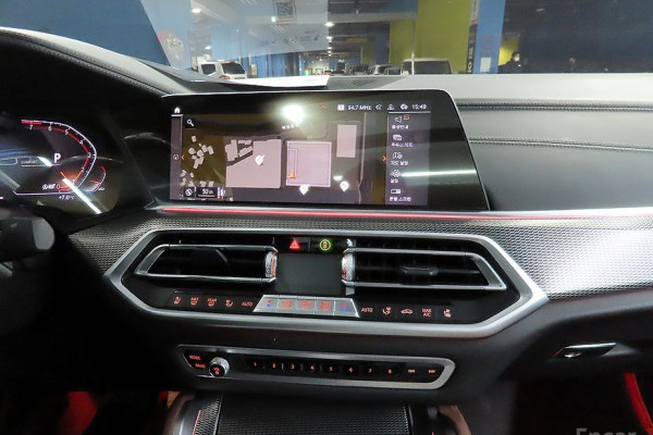 2022 BMW X6 с пробегом 42 201 км