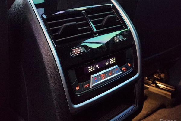 2022 BMW X6 с пробегом 29 100 км