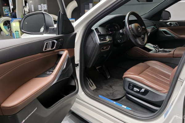 2022 BMW X6 с пробегом 67 291 км