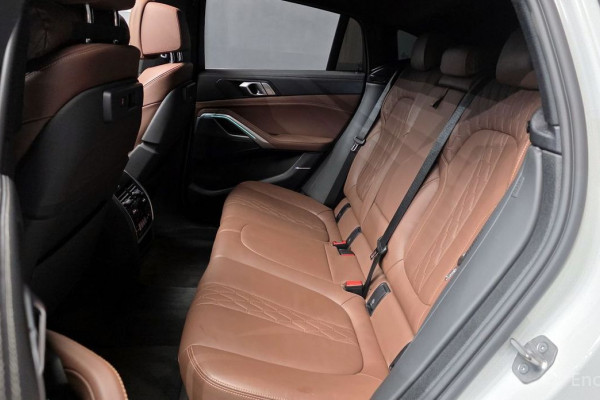 2022 BMW X6 с пробегом 67 291 км
