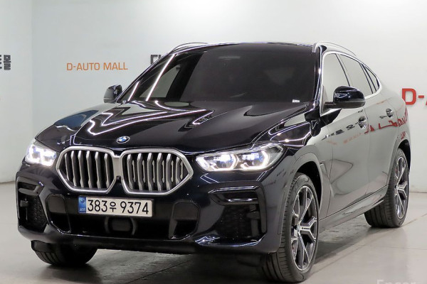 2022 BMW X6 с пробегом 42 201 км