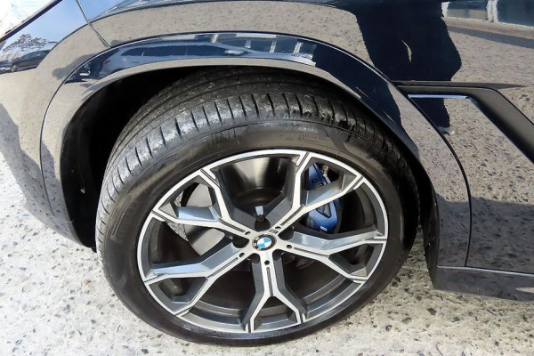 2022 BMW X6 с пробегом 124 315 км