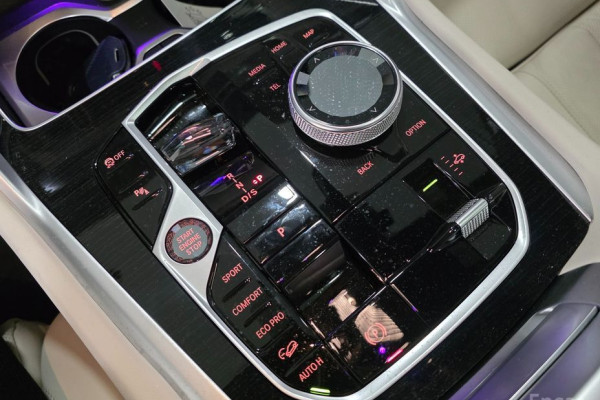 2025 BMW X6 с пробегом 4 411 км