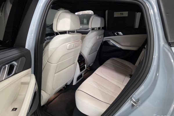 2025 BMW X6 с пробегом 4 411 км