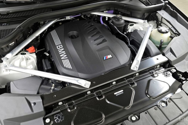 2025 BMW X6 с пробегом 7 082 км