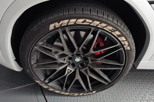 2025 BMW X6 с пробегом 11 694 км