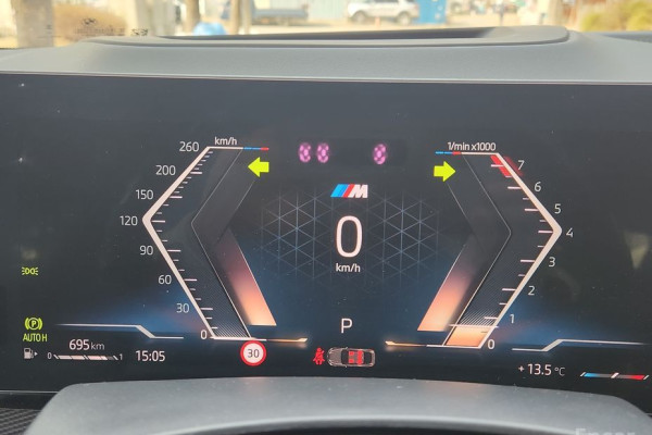 2025 BMW X6 с пробегом 4 000 км