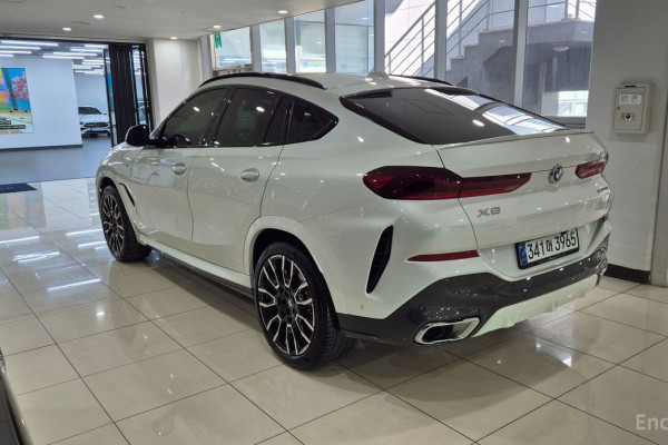 2025 BMW X6 с пробегом 9 700 км