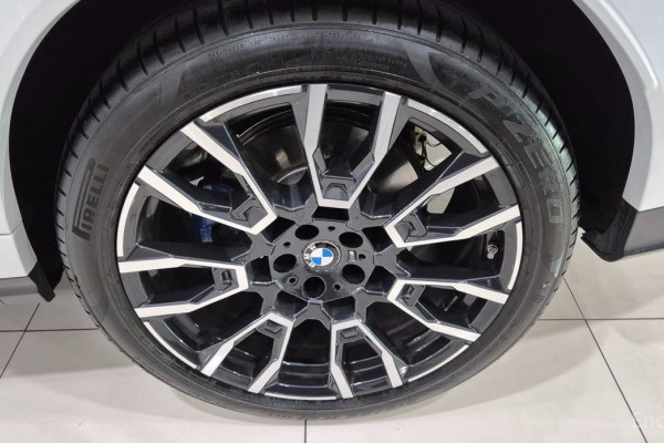 2025 BMW X6 с пробегом 9 700 км