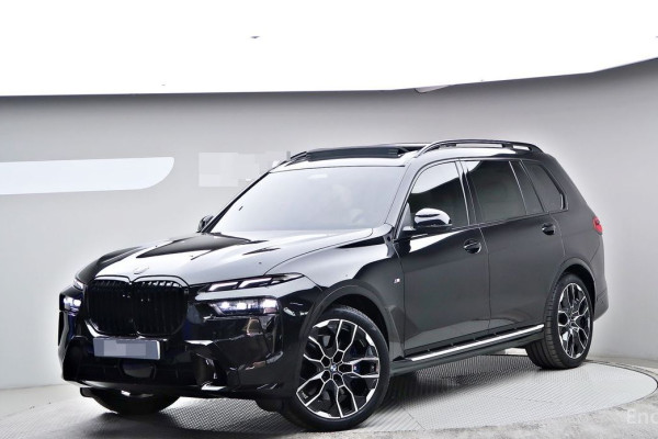 2025 BMW X7 с пробегом 6 781 км