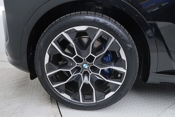 2025 BMW X7 с пробегом 6 781 км