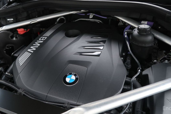 2025 BMW X7 с пробегом 6 781 км