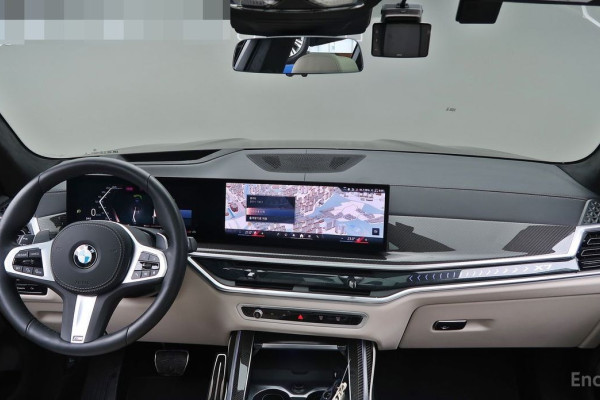 2025 BMW X7 с пробегом 6 781 км