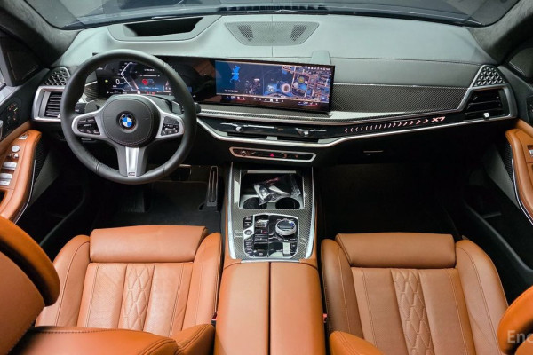 2025 BMW X7 с пробегом 13 184 км