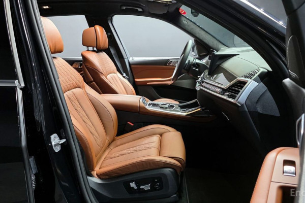 2025 BMW X7 с пробегом 13 184 км