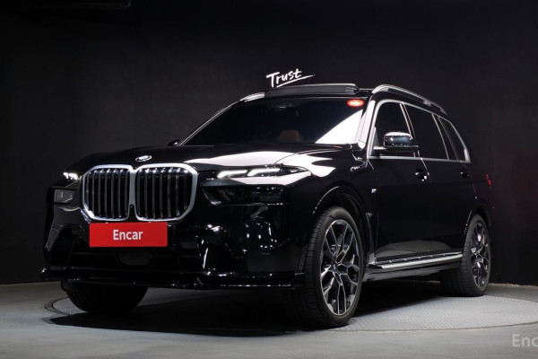 2024 BMW X7 с пробегом 11 794 км