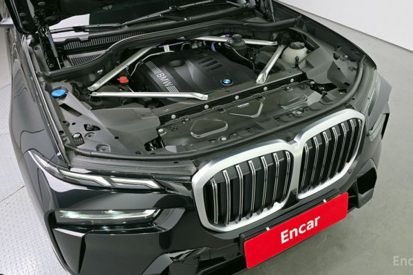 2024 BMW X7 с пробегом 7 935 км