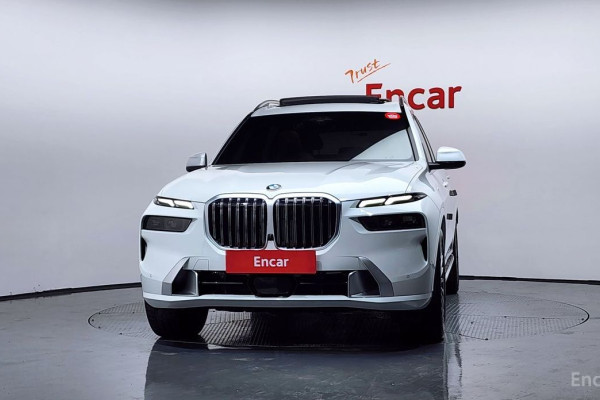 2024 BMW X7 с пробегом 8 162 км