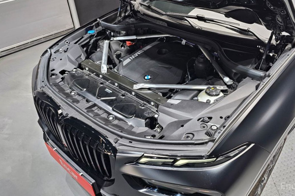 2025 BMW X7 с пробегом 7 958 км