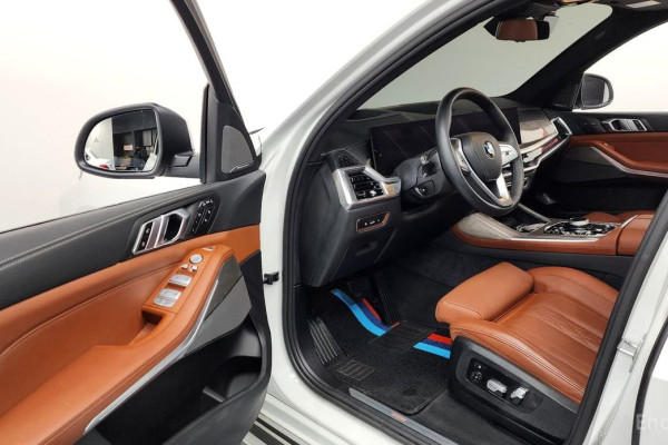 2024 BMW X7 с пробегом 8 162 км