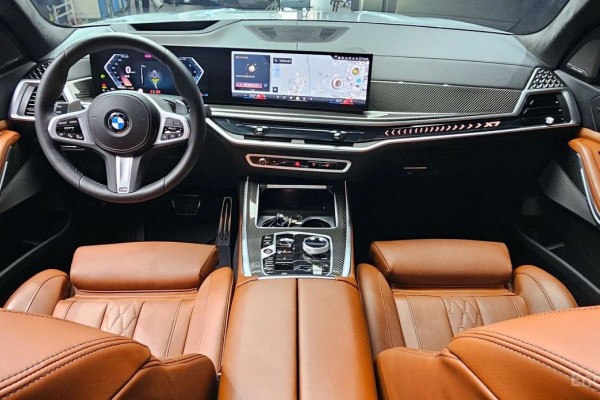 2025 BMW X7 с пробегом 5 087 км