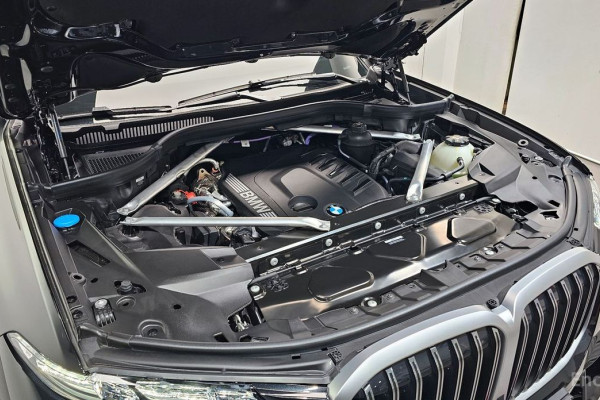 2025 BMW X7 с пробегом 5 331 км