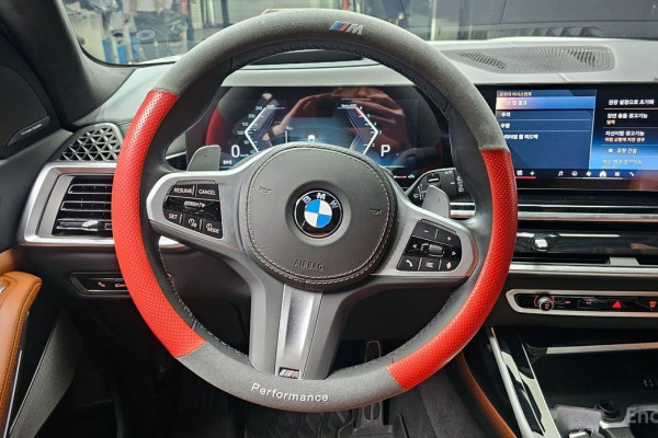 2024 BMW X7 с пробегом 32 060 км