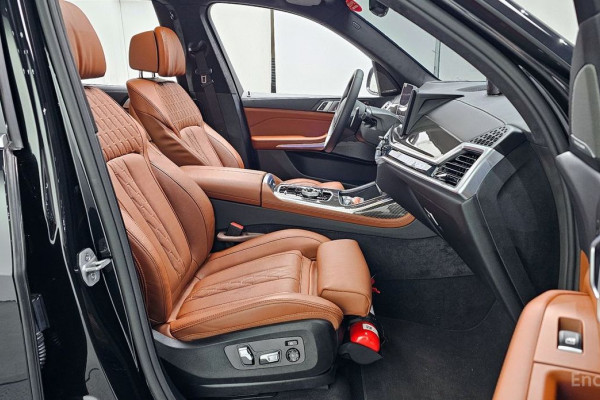 2025 BMW X7 с пробегом 5 331 км