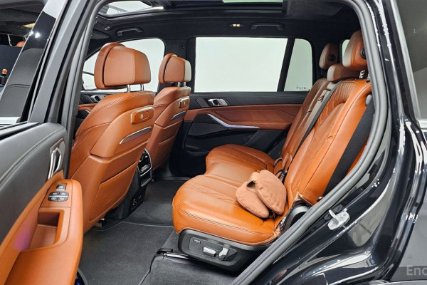 2025 BMW X7 с пробегом 5 331 км