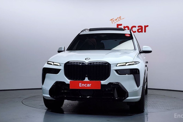 2025 BMW X7 с пробегом 6 525 км