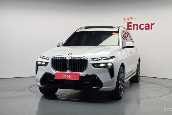 2025 BMW X7 с пробегом 23 964 км