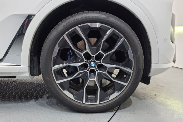 2025 BMW X7 с пробегом 23 964 км