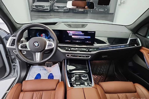 2024 BMW X7 с пробегом 11 910 км