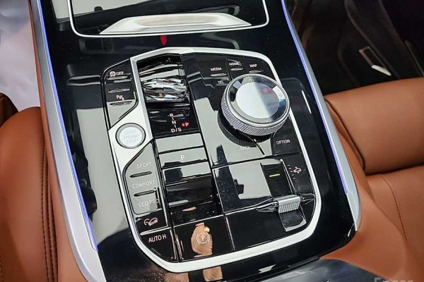 2024 BMW X7 с пробегом 11 910 км