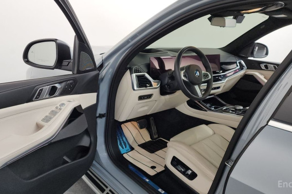 2024 BMW X7 с пробегом 17 236 км