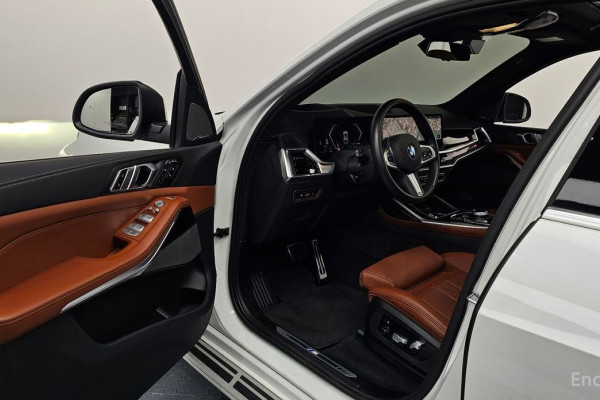 2024 BMW X7 с пробегом 19 633 км