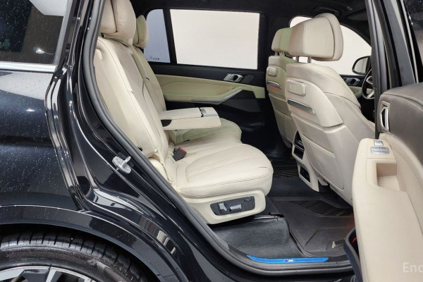 2024 BMW X7 с пробегом 13 451 км