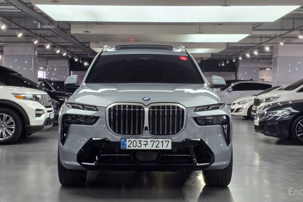 2024 BMW X7 с пробегом 25 000 км