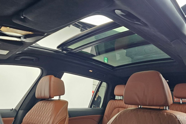 2024 BMW X7 с пробегом 19 633 км