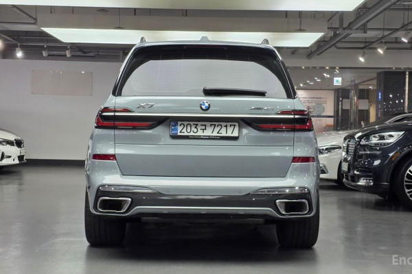 2024 BMW X7 с пробегом 25 000 км