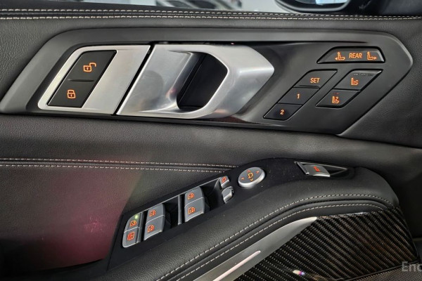 2025 BMW X7 с пробегом 11 000 км