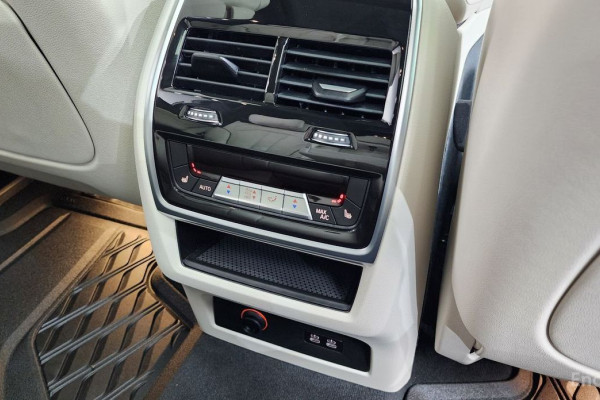 2024 BMW X7 с пробегом 13 451 км