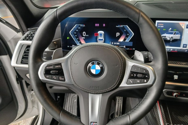 2025 BMW X7 с пробегом 7 517 км